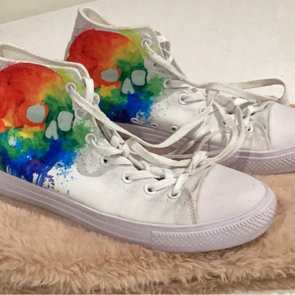 Colorful Skull High-Top Sneakers